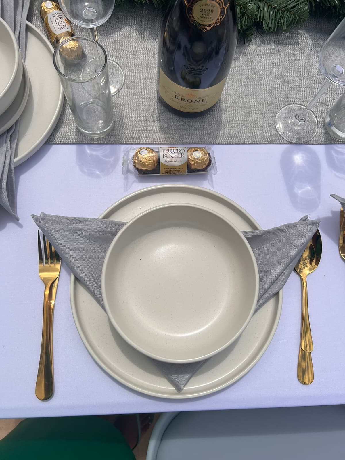 Themed décor